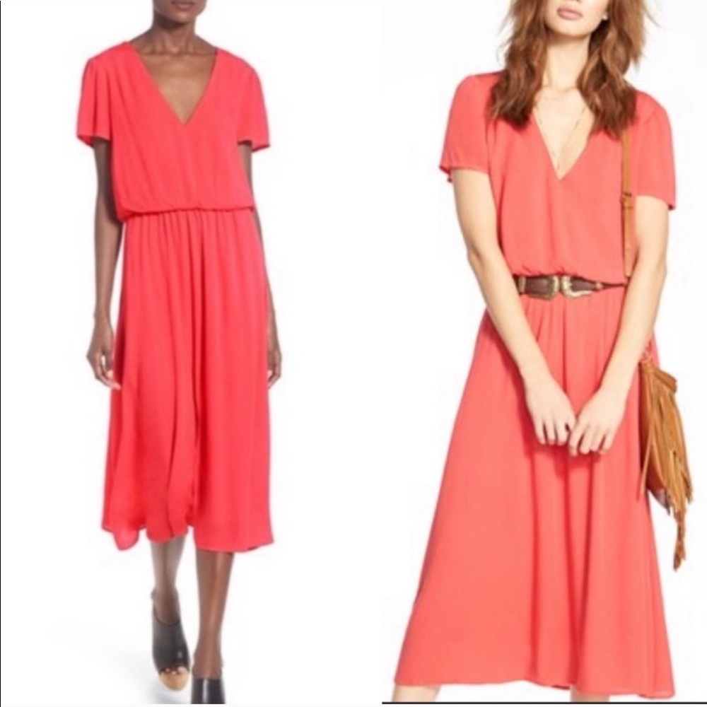 Wayf crinkle v neck pink midi dress Size XS